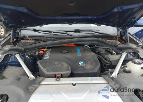 2021 BMW X3 Phev xDrive30E z USA, uszkodzony, nr VIN 5UXTS1C09M9F43004